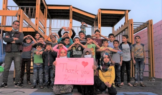 <p>Weeskinderen in Childhouses in Syrie bedanken Heemskerk!</p>