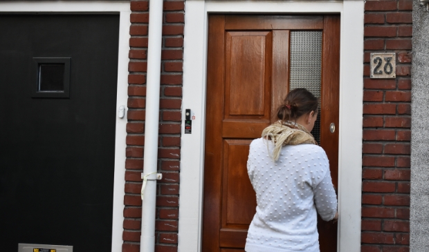 <p>Bel 112 als je je bedriegdvoelt.</p>