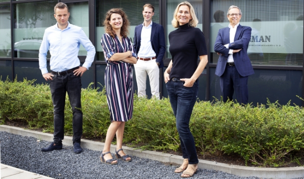 Van links naar rechts: Thijs Hoekman, Anke Elders, Roderick van Vierbergen, Marit Stork en Freek de Miranda