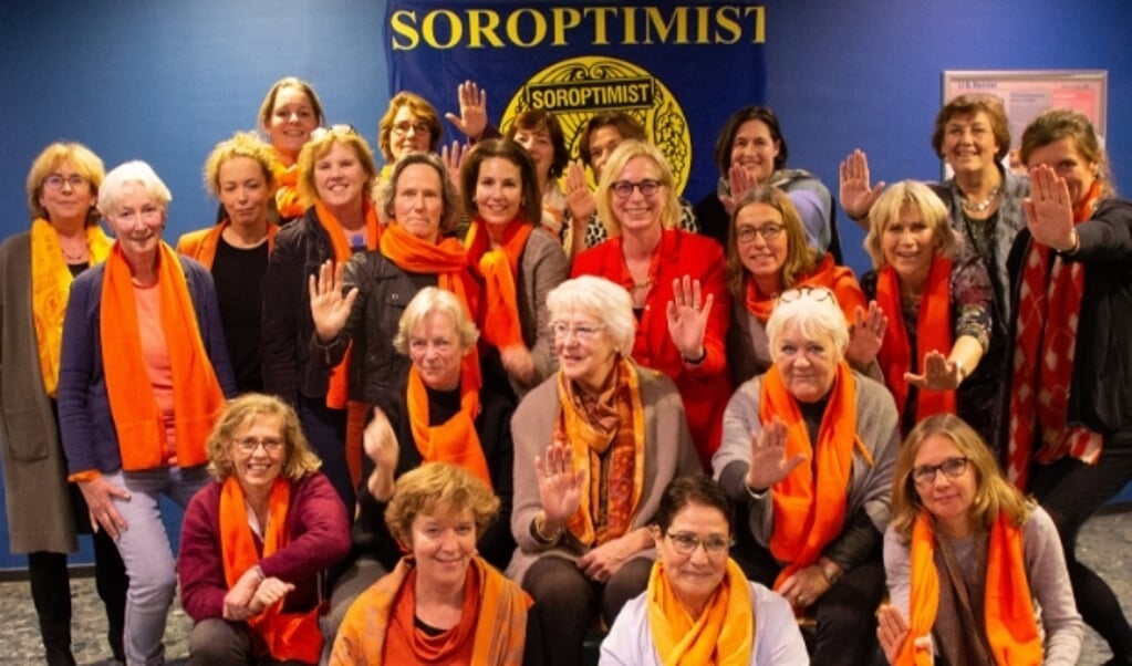 In 2019 ondernam de Soroptimistclub voor het eerst activiteiten en bevorderde dat o.a. het gemeentehuis en de Sluis in Leidschendam oranje kleurden. 