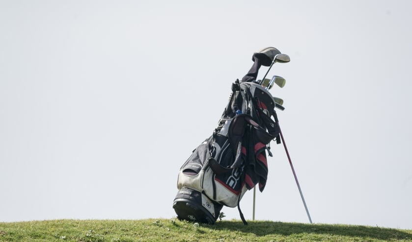 Reizen naar de Algarve met een erkende touroperator? Dan betaalt het toerismebureau van de Algarve de kosten van de golftas.