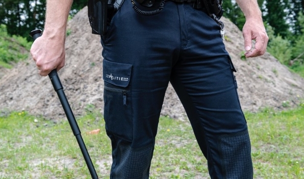 <p>Vanaf januari krijgen ook de boa's in Hoorn de beschikking over een korte wapenstok.</p>