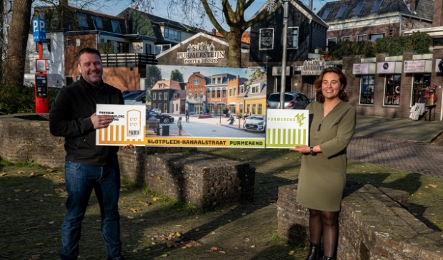 <p>Wethouder Eveline Tijmstra en Stephan van Bruin tonen het plan.</p>