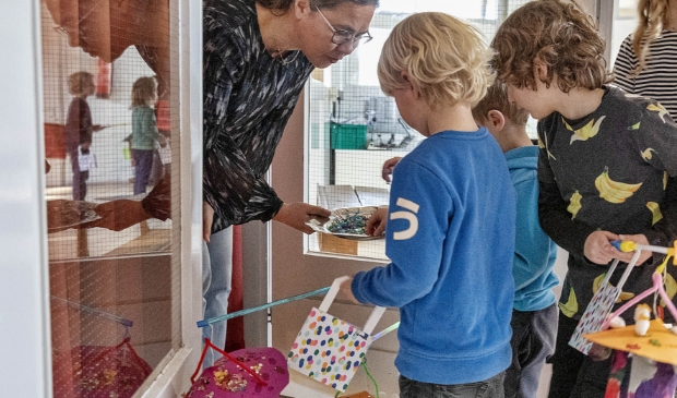 <p>Alles gaat dit jaar een beetje anders, maar dat betekent niet dat er geen feestjes in school gevierd kunnen worden!</p>