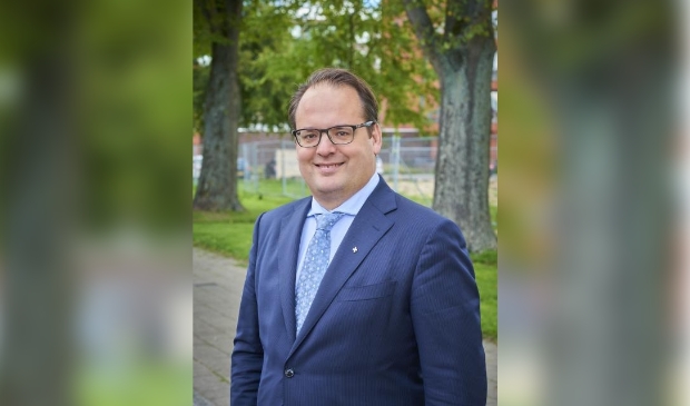 <p>Wethouder Ferraro is trots op het winnen van de NRW Marketing Award met het LEV-concept. </p>