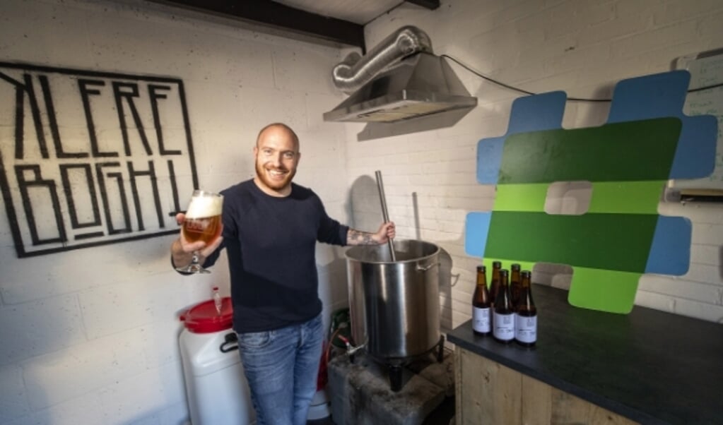  Danny de Kleer heeft van zijn hobby zijn beroep gemaakt: hij brouwt zijn eigen bier.