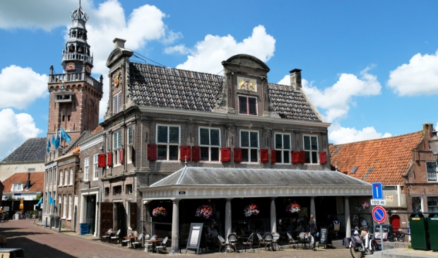<p>Parkeren in de binnenstad van Monnickendam leidt vaak tot problemen.</p>