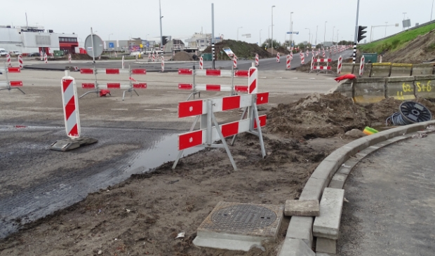 <p>De wegen naar Sugar City worden voor de opening nog even onder handen genomen.. </p>