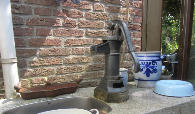 <p>'Ik heb met twee hemelwaterputten en een waterton in de loop der jaren honderden m3 water bespaard.'</p>