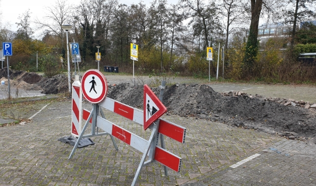 Het parkeerterrein lag al op de schop.