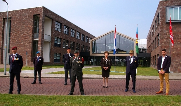 <p>Ieder jaar worden op Veteranendag de Langedijker veteranen door burgemeester Leontien Kompier namens het gemeentebestuur bedankt voor hun inzet. </p>