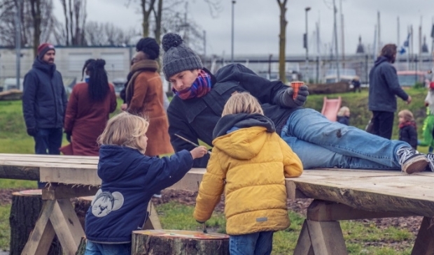 <p>Inwoners van Amsterdam-Noord hopen snel weer te genieten bij de Buurthaven.</p>