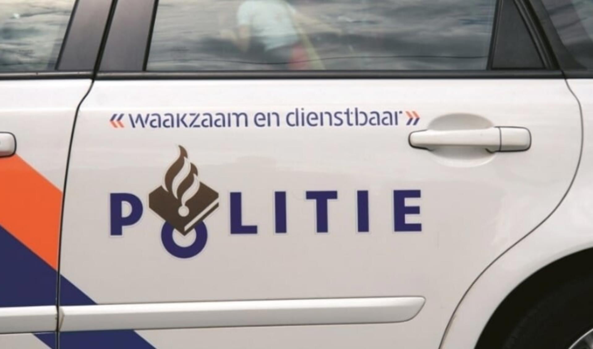 Beschonken Haarlemmer (31) rijdt politieagent aan na invordering rijbewijs.