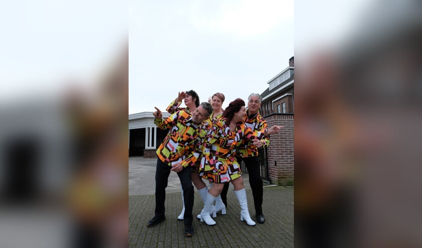 Toneelvereniging Spot'70 uit Warmenhuizen.