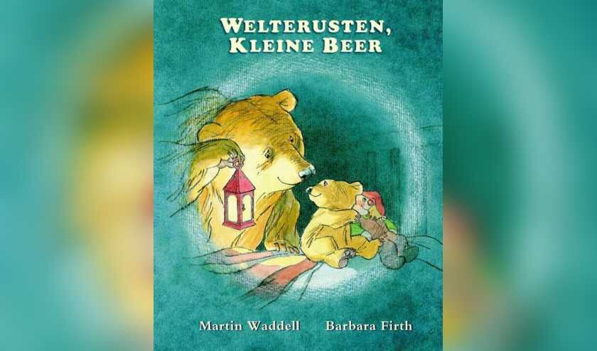 De kinderen beleven samen het verhaal van Kleine beer aan de hand van het prentenboek van Martin Waddell.