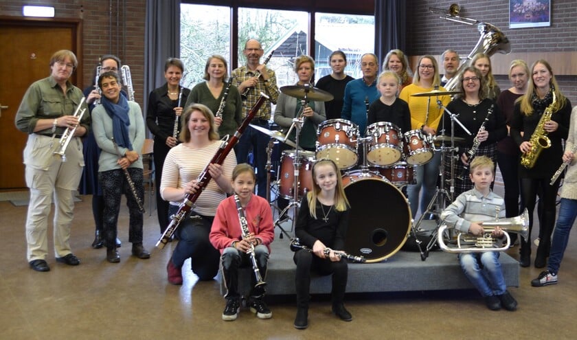 Jong en oud stond op het podium.