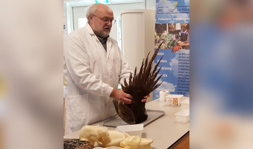 Preparateur Jan van Hout vertelt alles over het opzetten van dieren.