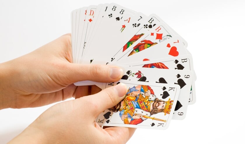 Wie speelt gezellig een potje bridge mee?