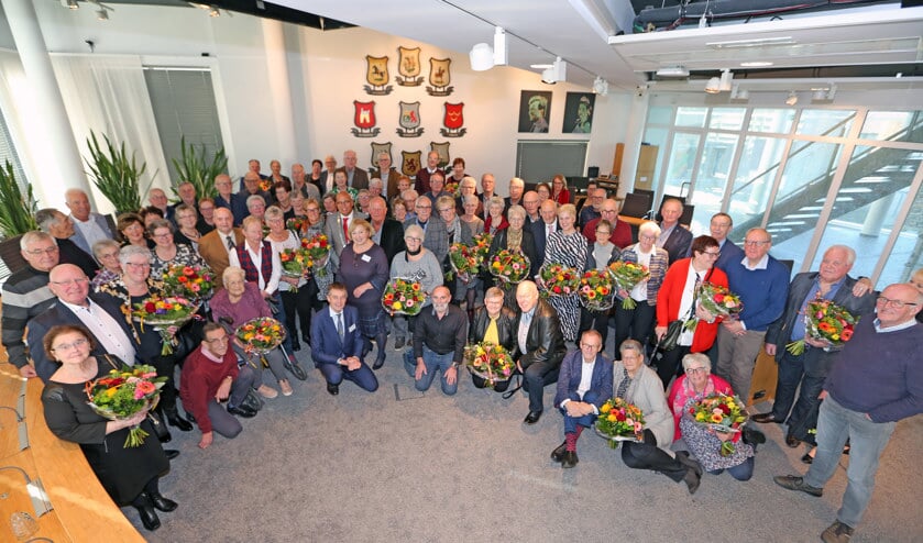 Uiteraard gingen alle echtparen ook even met elkaar op de foto.