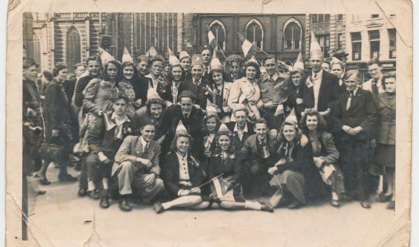 Herkent u iemand op deze foto uit 1945?