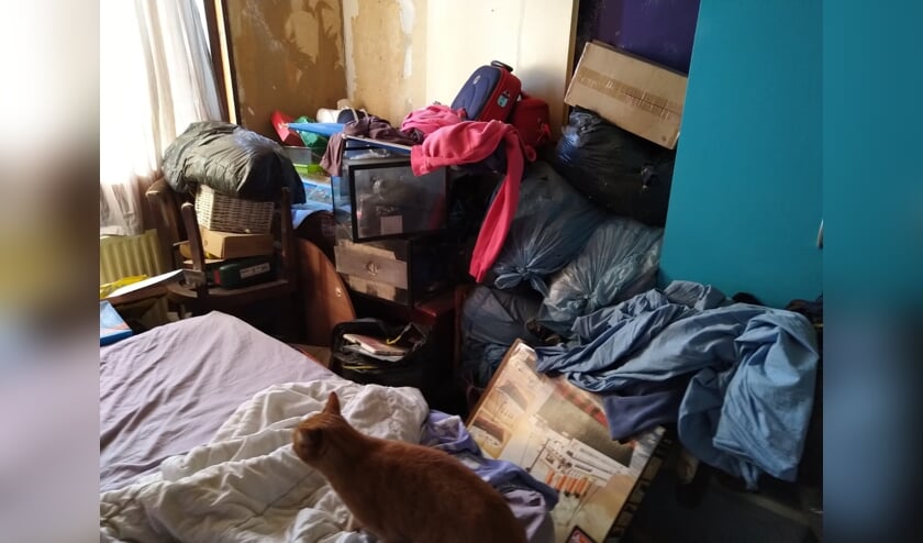 Beeld van de slaapkamer voor de operatie.