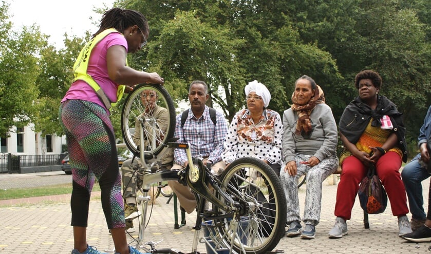 Fietscursus in het Noorderpark.