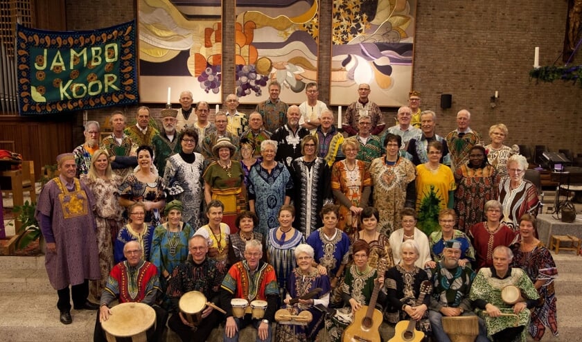 Het Jambo-koor verzorgt een bijzondere muzikale bijdrage.