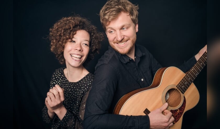 Charlotte Haesen treedt op in de kerk van Zuiderwoude.