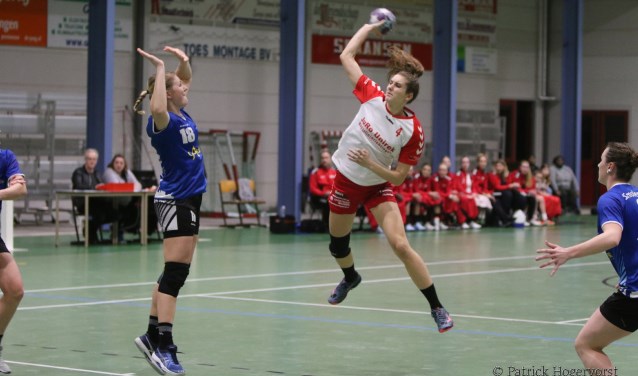 Maud Kruijer topscorer tegen Handbal Venlo.
