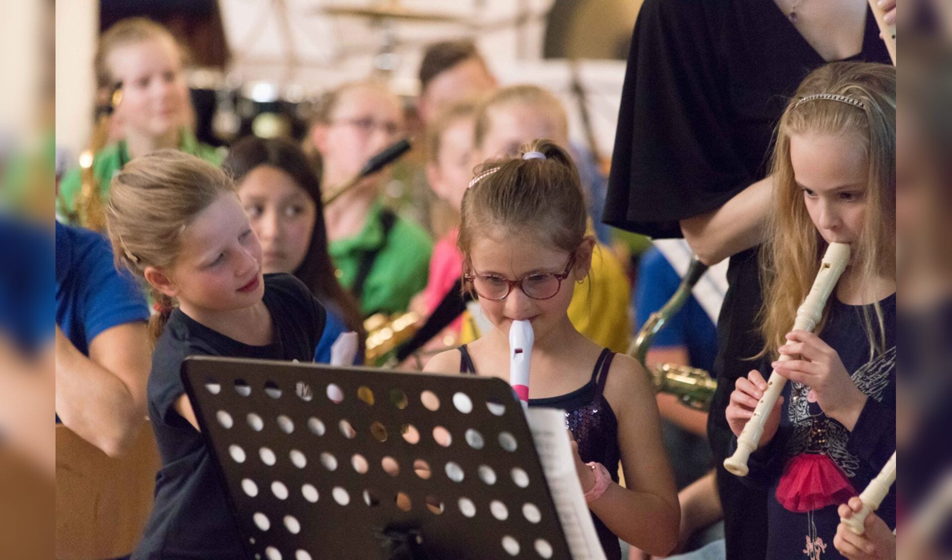 Toonbeeld en Emergo starten nieuwe muziekcursussen voor kinderen.