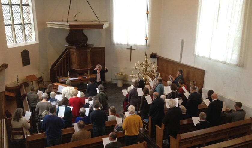 Zingen met Bach in de Schoorlse dorpskerk.