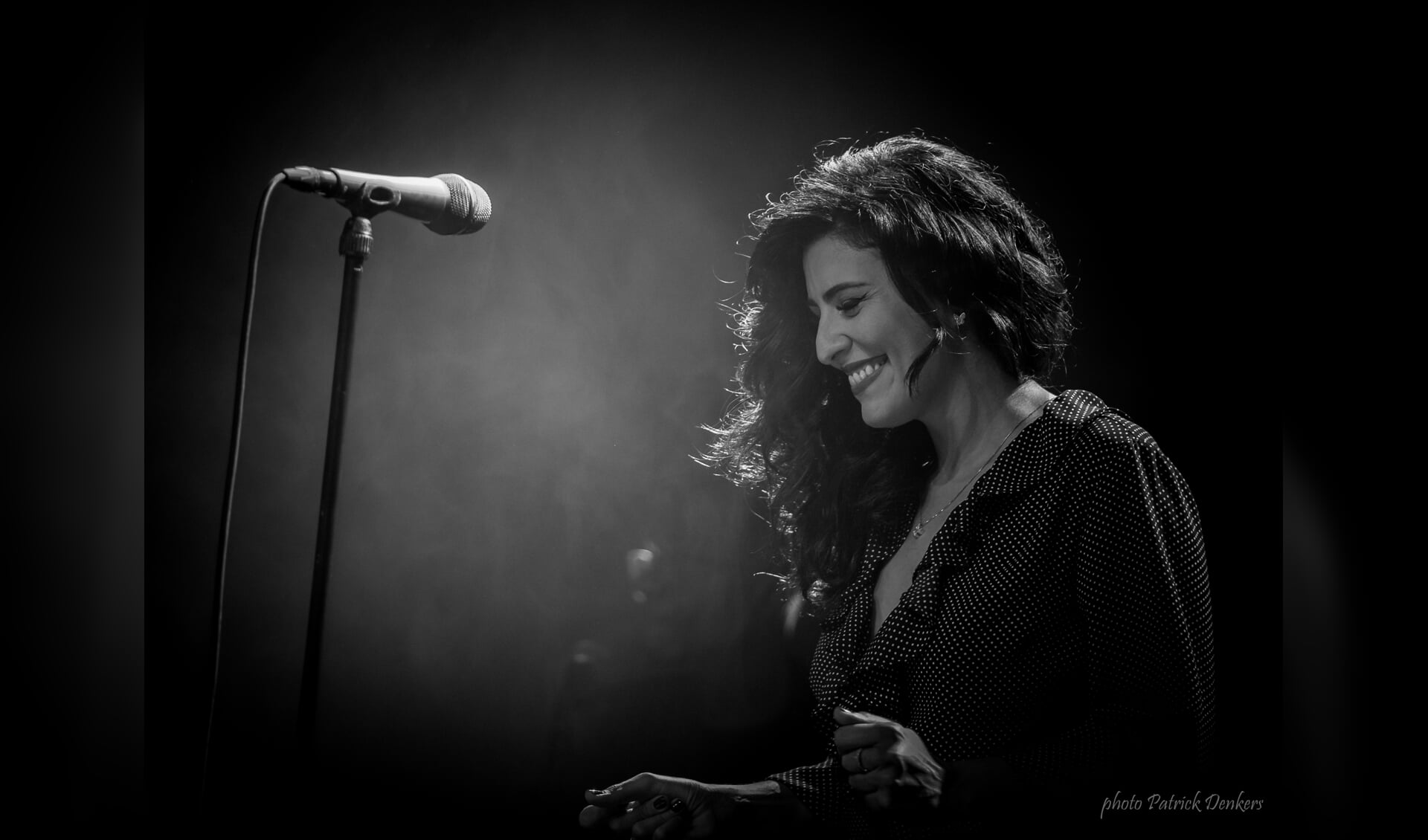 Het Siciliaanse jazz- en soulwonder Alba Plano vertolkt Amy Winehouse heel natuurgetrouw.