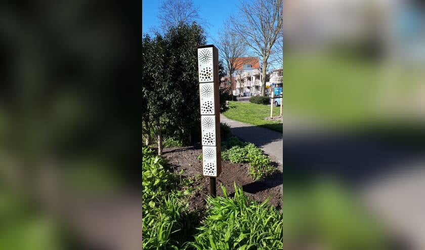 Bijenhotel geplaatst in het parkje aan de Laan in Schagen.