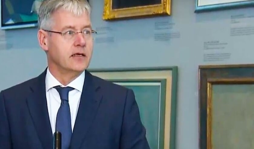 Minister van Onderwijs Arie Slob hintte erop dat de scholen ook na 6 april nog enige tijd dicht zullen blijven.