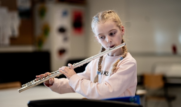 Op reservering kan een gratis proefles op een favoriet muziekinstrument gevolgd worden.