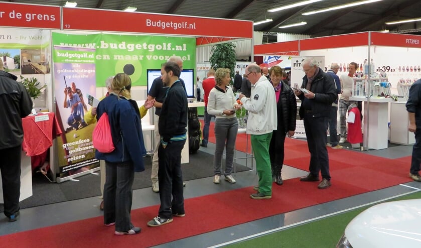 Lekker struinen bij de diverse stands tijdens de Amsterdam Golf Show.