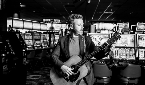 Muzikant Ed Struijlaart zit tien jaar in het vak.
