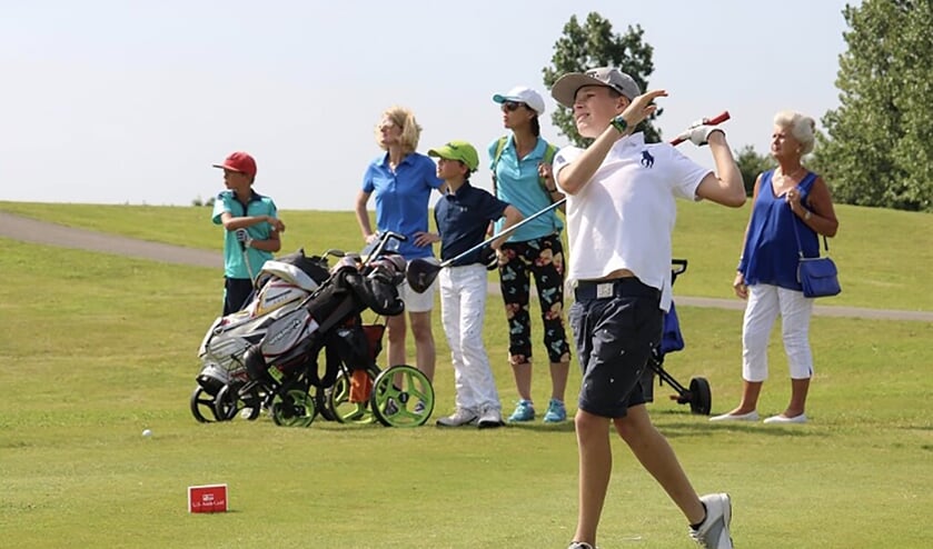 De jongste golfers van Nederland kunnen in het najaar weer deelnemen aan de Dutch Kids Open Golf Tour.