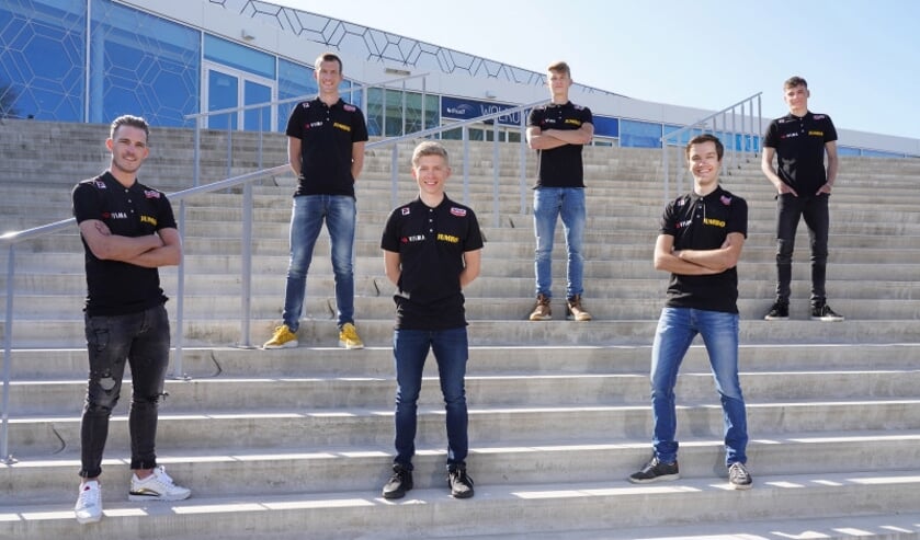 Het nieuwe marathonteam van Jumbo-Visma. (Foto Timsimaging)