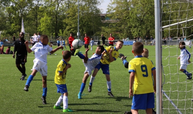 Purmersteijn heeft een samenwerkingsverband met de jeugdopleiding van Ajax.