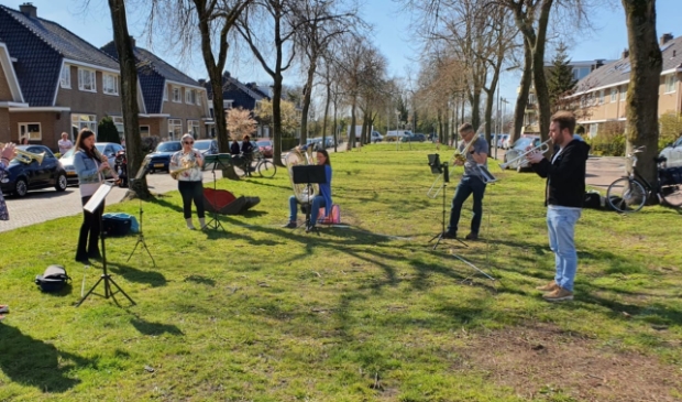 Muziek maestro!
