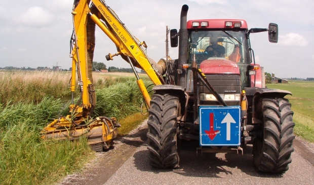 Deze week start het hoogheemraadschap met het maaien van wegbermen.