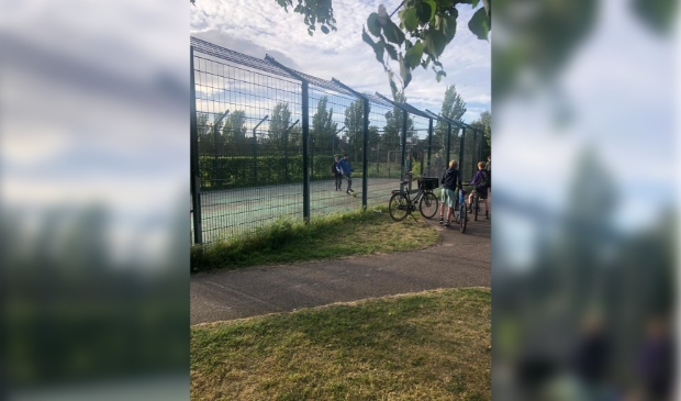 De voetbalkooi aan de Suykers Acker, waar de jeugd uit Heemskerk vaak speelt, moet weg.