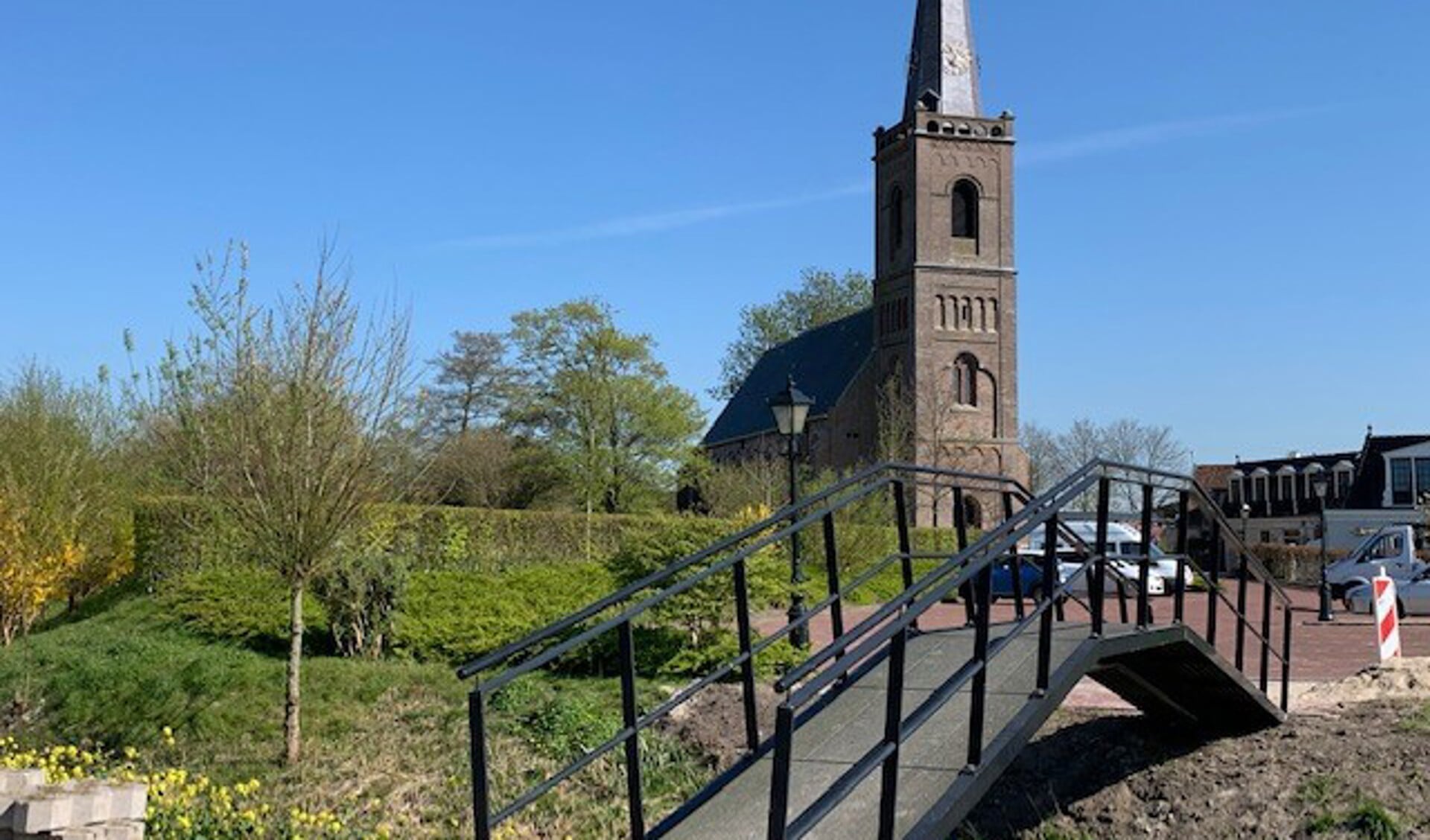 De brug naar 't Kerkhuys is gerealiseerd.