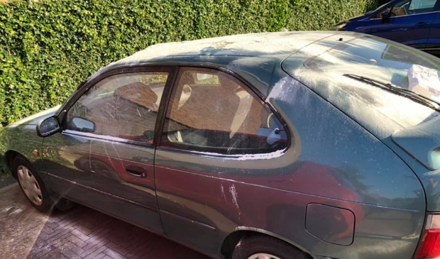 Wanneer je zondagochtend wakker wordt en dit is hoe je je auto aantreft.