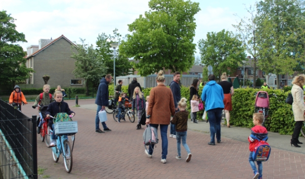 Voorlopig twee dagen naar school.