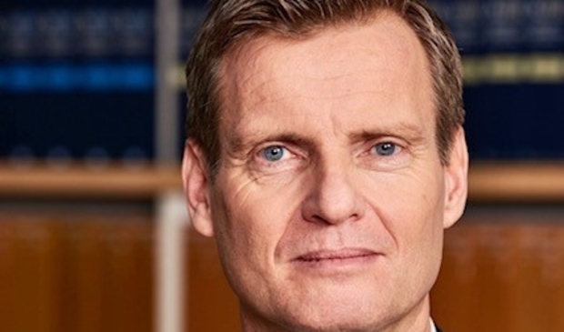 Mr. Evert Hoekstra.