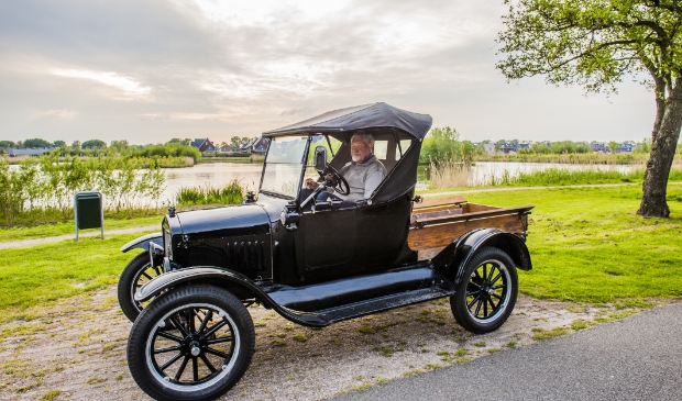 Kees Groot in zijn T-Ford.