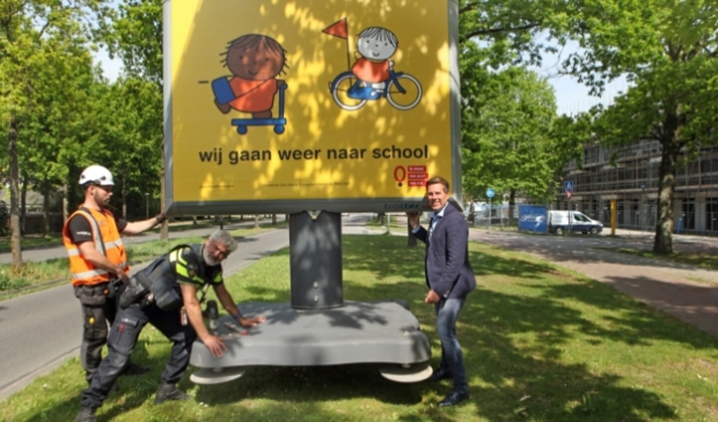 De campagne 'Wij gaan weer naar school' vraagt extra aandacht voor de verkeersveiligheid rondom scholen. Foto: Peter van Zetten