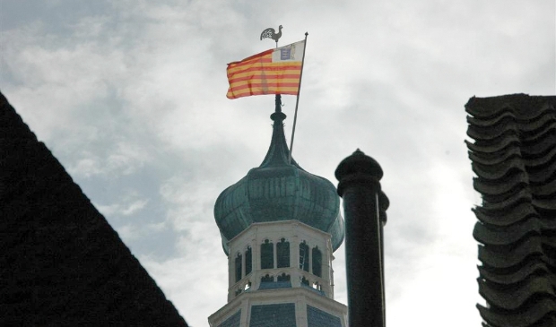 <p>Gemeente Enkhuizen moet fors bezuinigen.</p>